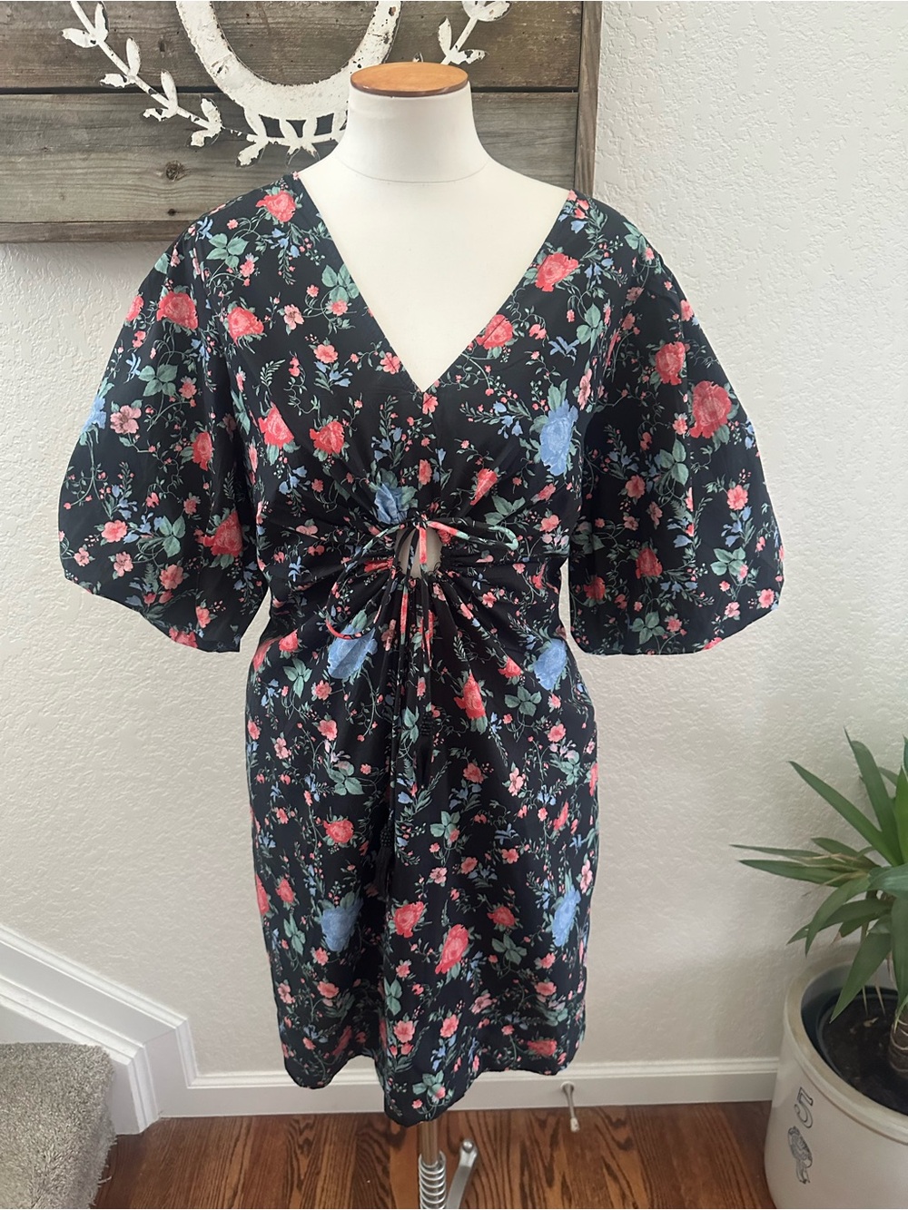 Anthropologie Maeve Floral Tie-Front V-Neck Puff sleeve Cotton Dress Large NWT